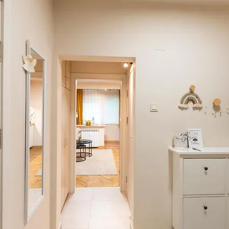 Our Place アパート *